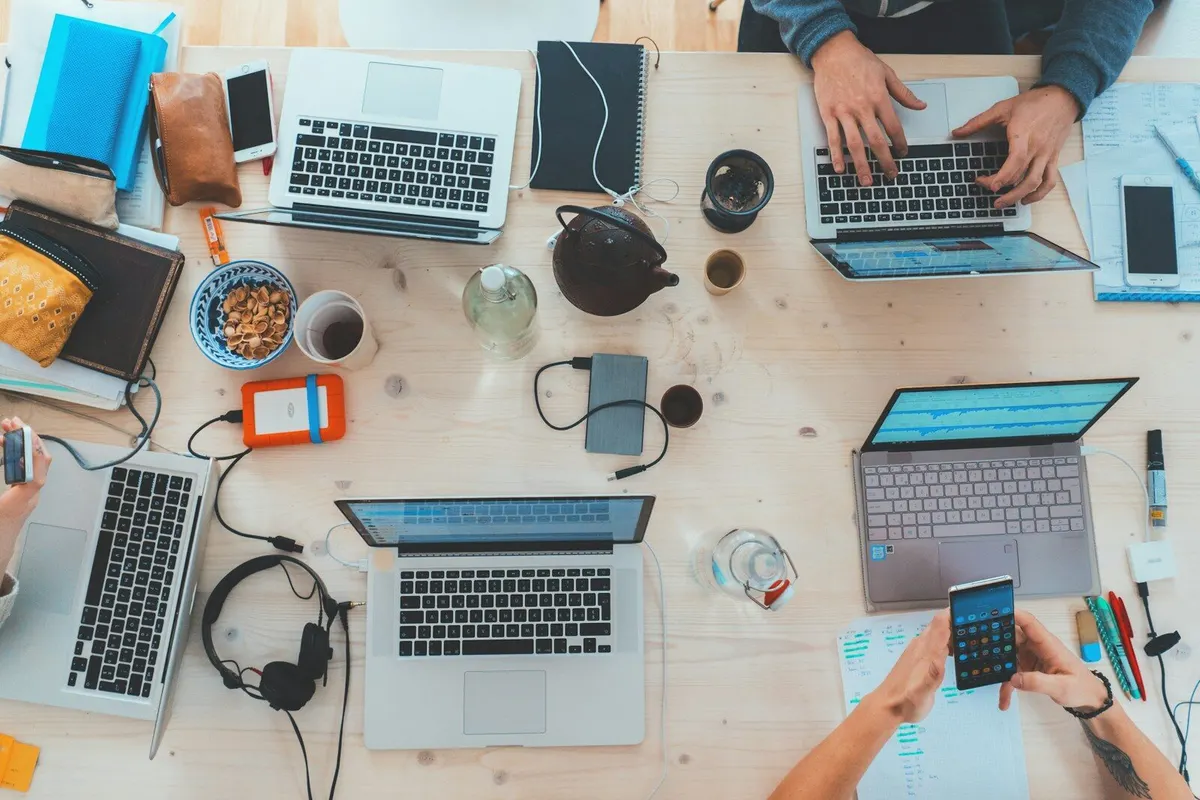 Outils numériques et organisation pour un conseil syndical bien équipé